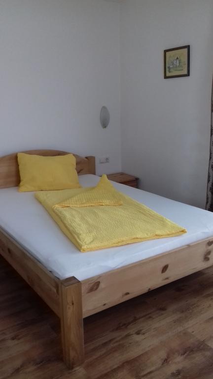 Gaestehaus Lutschounig Faak am See Bagian luar foto